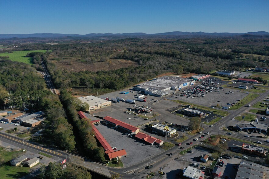 More Photos Of 210 Haynes St, Talladega Freestanding For Lease