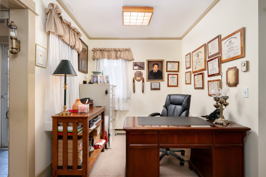 More Photos Of 94 E Montauk Hwy, Hampton Bays General Retail For Sale