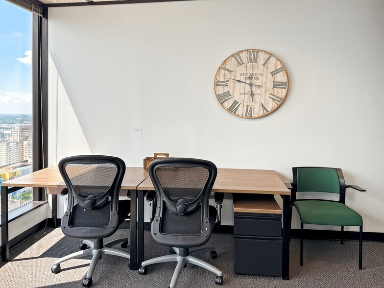 More Photos Of 1100 Poydras St, New Orleans Coworking Space