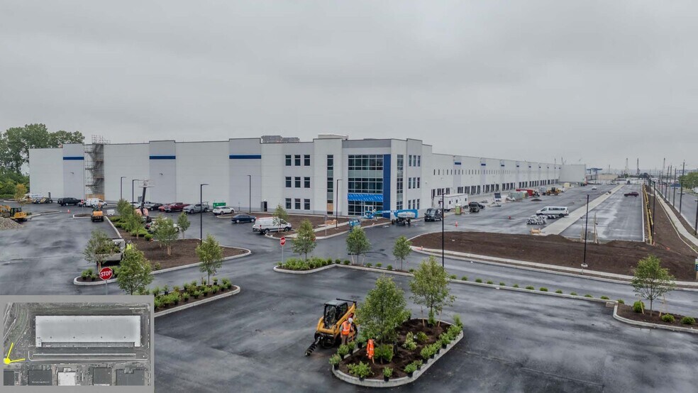 More Photos Of 145 Industrial Dr, Jersey City Warehouse For Lease