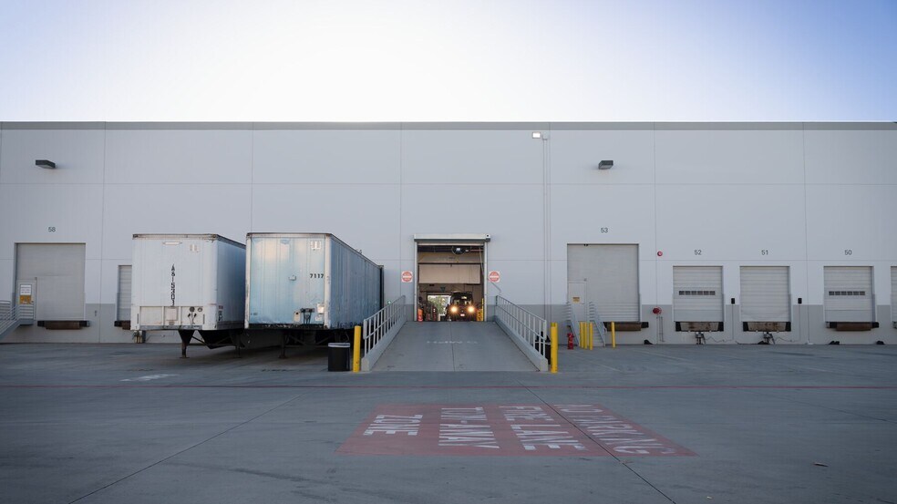 More Photos Of 2815 W El Segundo Blvd, Hawthorne Unknown For Lease