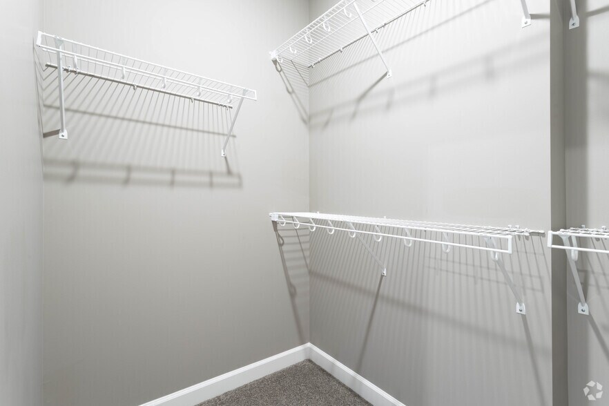 More Photos Of 2401 48th St, Lincoln Unknown For Lease