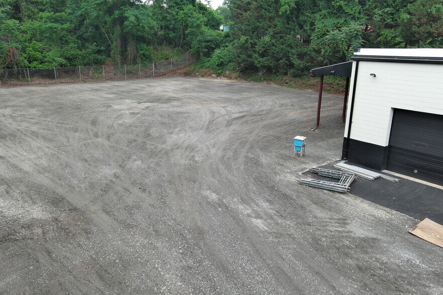 More Photos Of 710 S Caton Ave, Baltimore Industrial For Sale