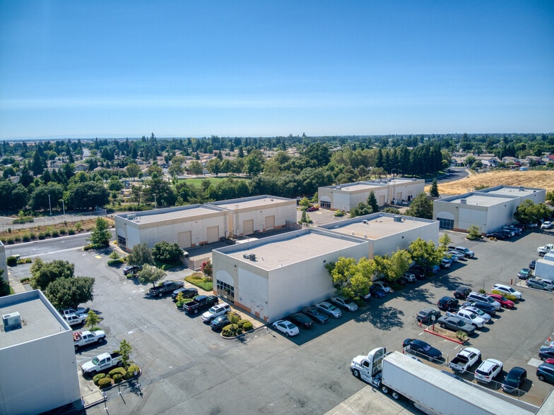More Photos Of 10131 Iron Rock Way, Elk Grove Manufacturing For Lease