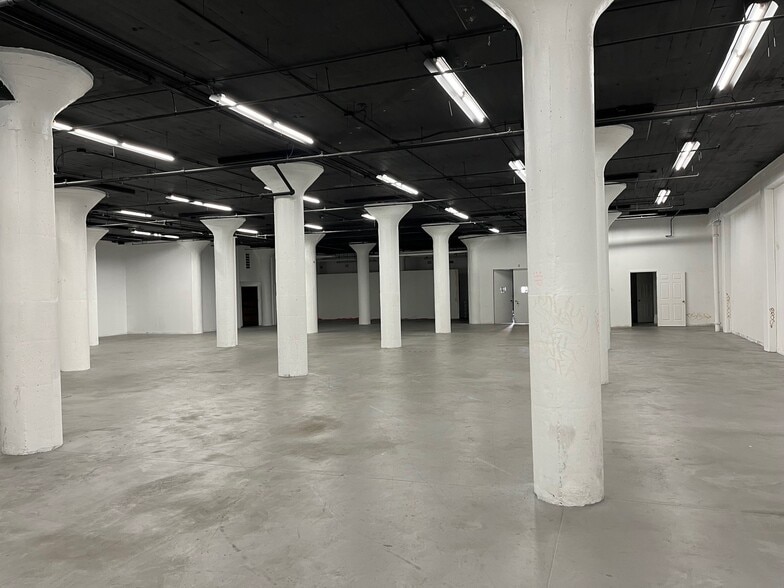 More Photos Of 1922 E 7th Pl, Los Angeles Light Manufacturing For Lease