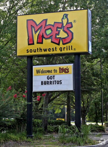 More Photos Of 1583 Apalachee Pky, Tallahassee Restaurant For Lease