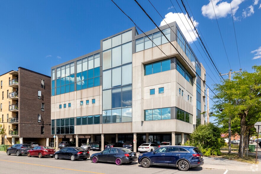Primary Photo Of 5075 Rue de Sorel, Montréal Office Residential For Sale
