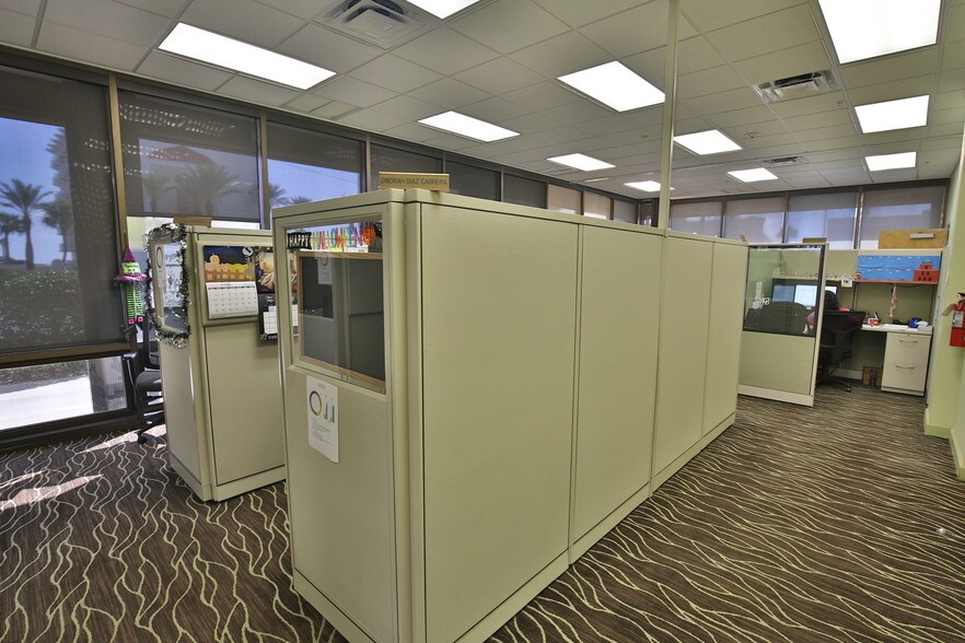 More Photos Of 140 S Atlantic Ave, Ormond Beach Office For Lease