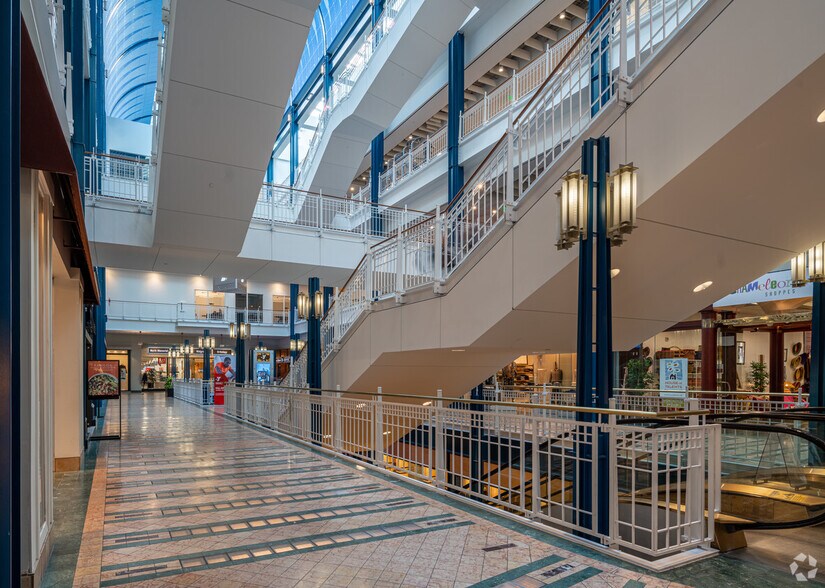 More Photos Of 655 Nicollet Mall, Minneapolis Office For Lease