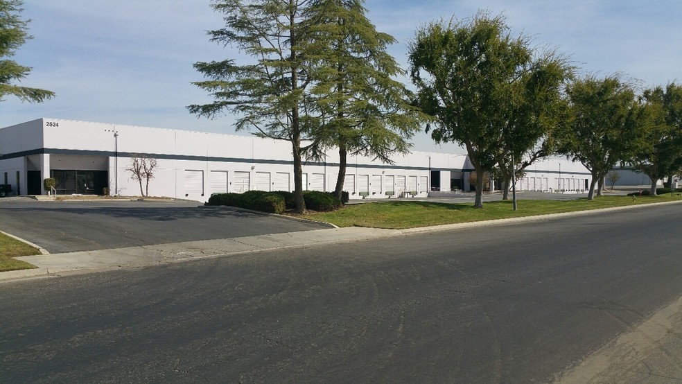 More Photos Of 2524-2540 Pegasus Dr, Bakersfield Warehouse For Lease