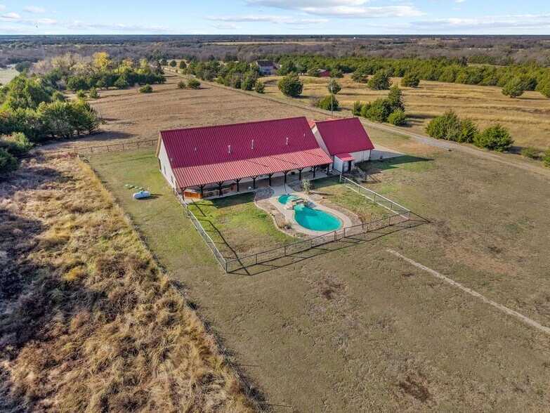 More Photos Of 12488 Eastline Rd, Trenton Specialty For Sale