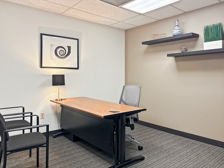 More Photos Of 2001 US Highway 46, Parsippany Coworking Space