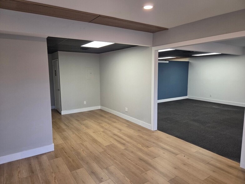 More Photos Of 1210 SE 46th Ln, Cape Coral Storefront Retail Office For Lease