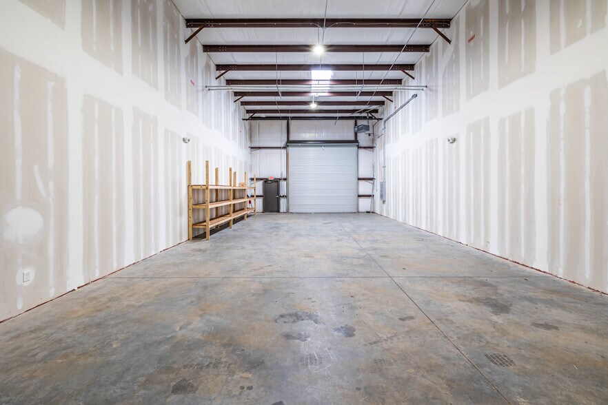 More Photos Of 4337 McBrayer Rd, Oakwood Warehouse For Sale