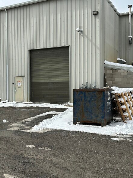 More Photos Of 590 Cataraqui Woods Dr, Kingston Flex For Sale