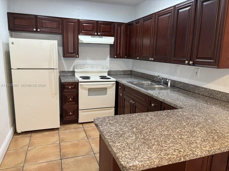 More Photos Of 1471 NW 22nd St, Fort Lauderdale Multifamily For Sale