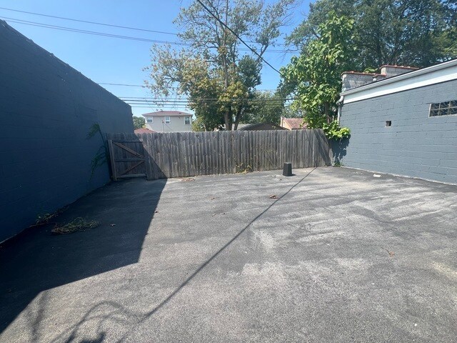 More Photos Of 12130-12134 Western Ave, Blue Island Storefront For Sale