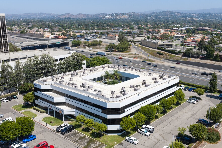 More Photos Of 1403 N Tustin Ave, Santa Ana Medical For Lease
