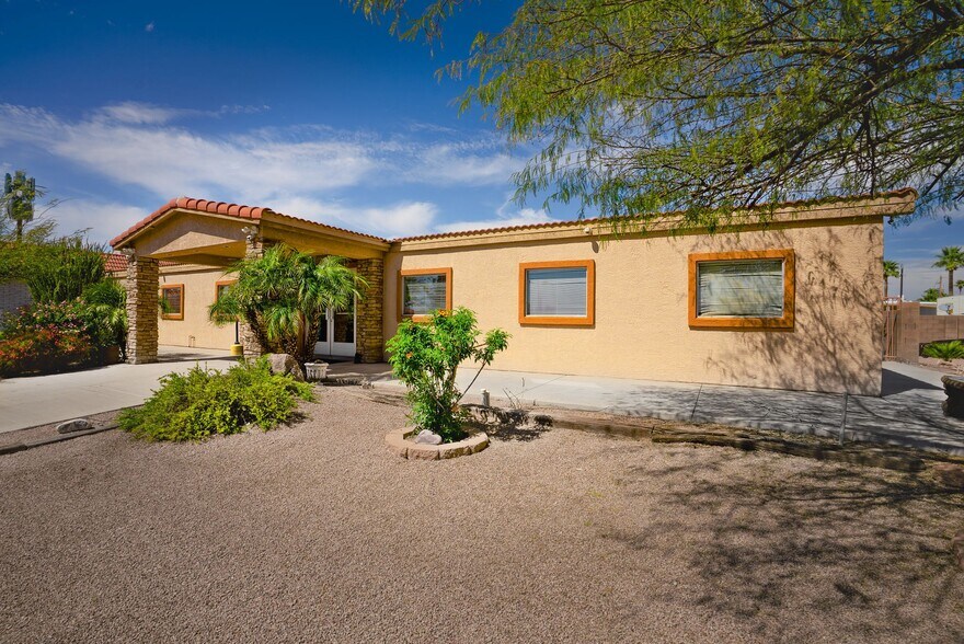 More Photos Of 870 W Apache Trl, Apache Junction General Retail For Sale