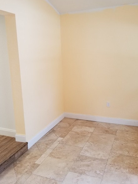 More Photos Of 109 E Robertson St, Brandon Medical For Sale