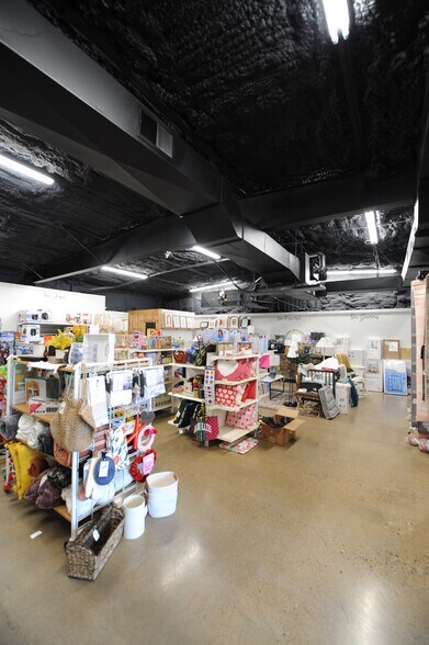 More Photos Of 3006 S Main St, Harrisonburg Storefront Retail Office For Sale