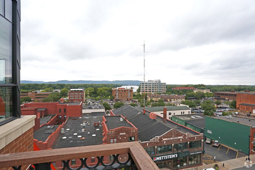 More Photos Of 323 State St, La Crosse Apartments For Sale
