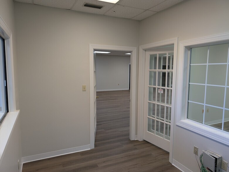 More Photos Of 1709 River St, Valdosta Office For Lease