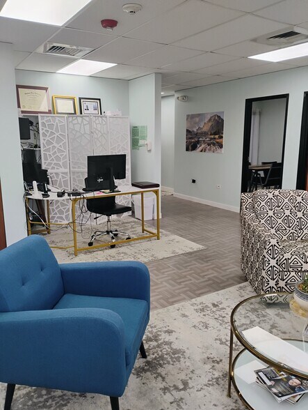 More Photos Of 215 S Wadsworth Blvd, Lakewood Medical For Lease