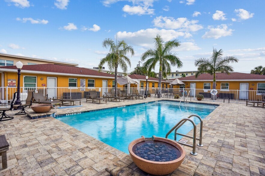 More Photos Of 600 68th Ave, Saint Pete Beach Hotel For Sale