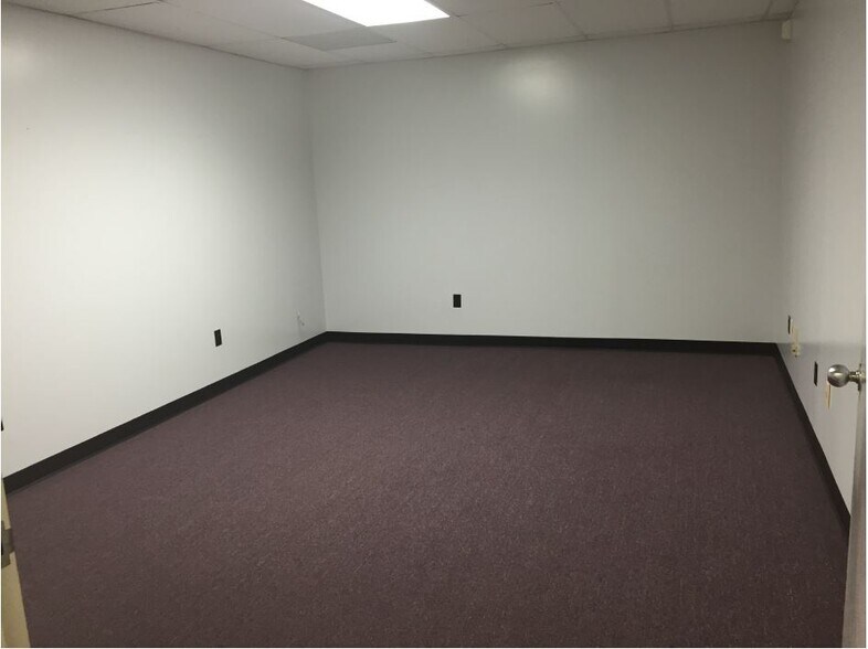 More Photos Of 120 Kisco Ave, Mount Kisco Light Manufacturing For Lease