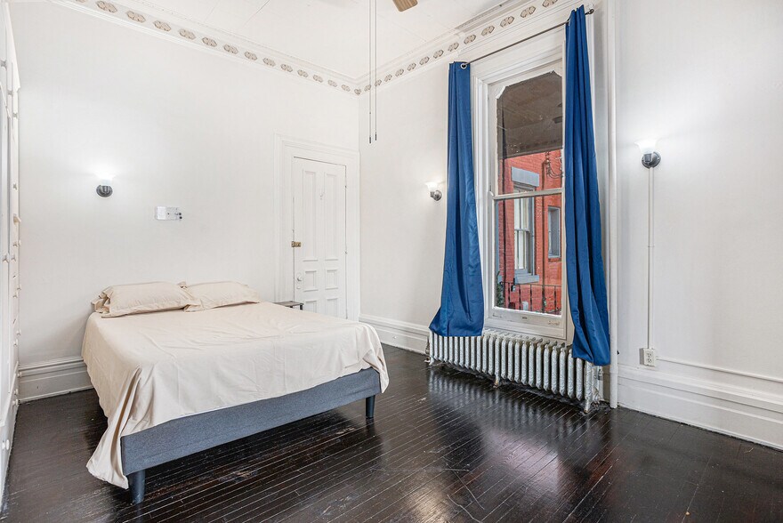 More Photos Of 701 Center Ave, Bay City Apartments For Sale