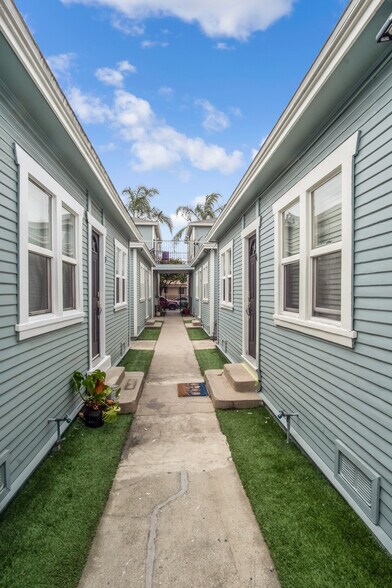 More Photos Of 1706 Sherman Pl, Long Beach Apartments For Sale