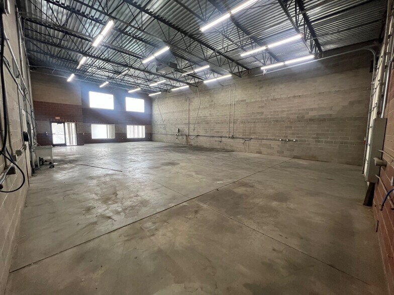 More Photos Of 1693 W American Way, Payson Warehouse For Sale