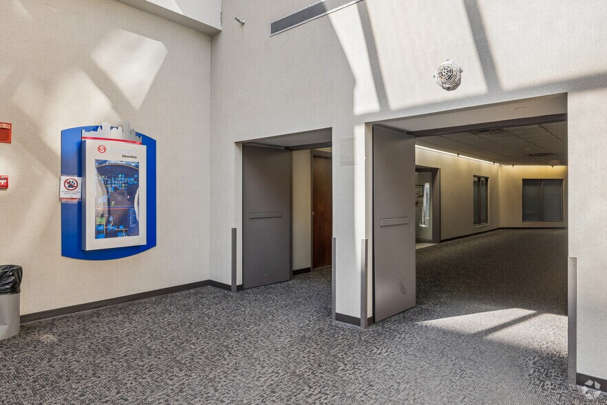 More Photos Of 300 Walnut St, Des Moines Apartments For Sale