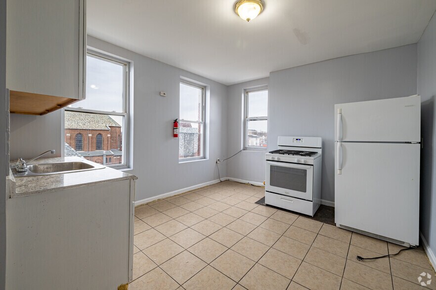 More Photos Of 95 16th Ave, Newark Storefront Retail Residential For Sale