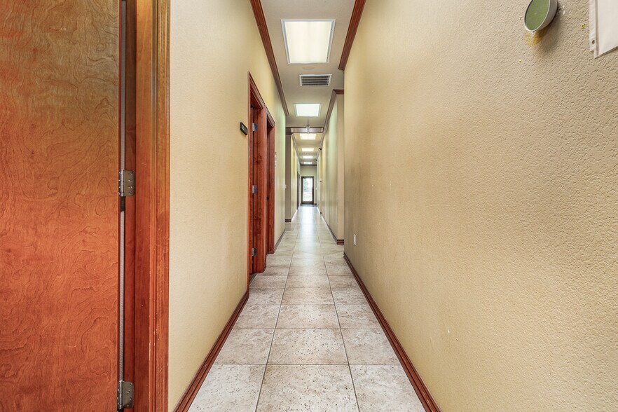 More Photos Of 22 Care Circle, Amarillo Medical For Lease