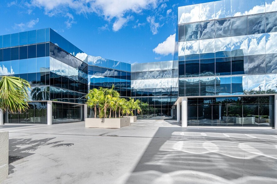 More Photos Of 4800 N Federal Hwy, Boca Raton Medical For Sale