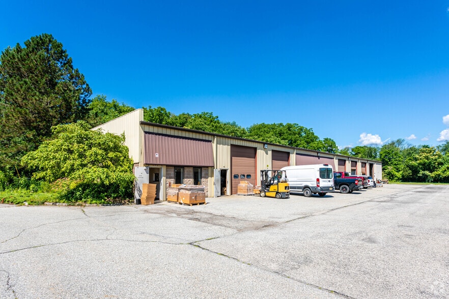 Primary Photo Of 32 White Lake Rd, Sparta Self Storage For Lease
