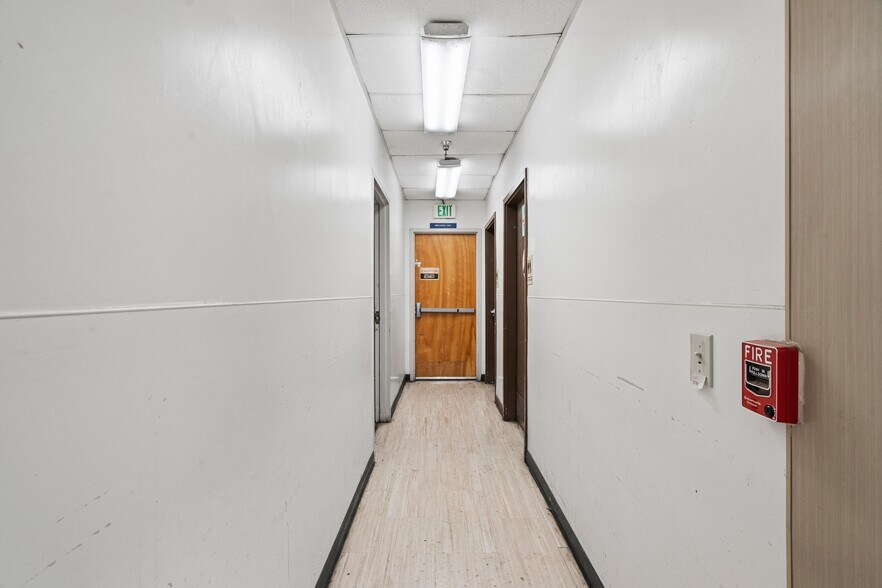More Photos Of 1701 Airline Hwy, Hollister Freestanding For Lease