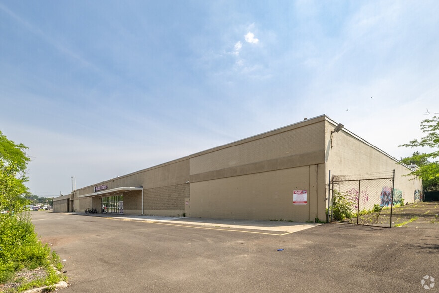 Primary Photo Of 321 Rt-440, Jersey City Freestanding For Lease