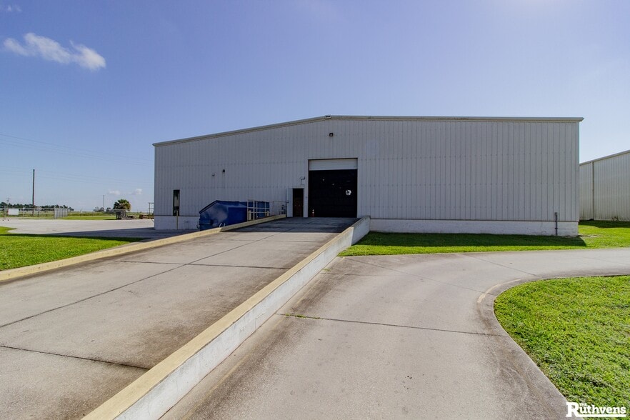 More Photos Of 8400 Lake Trask Rd, Dundee Warehouse For Lease