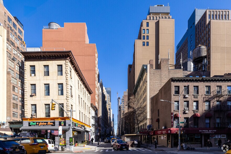 More Photos Of 245-247 W 29th St, New York Office For Lease