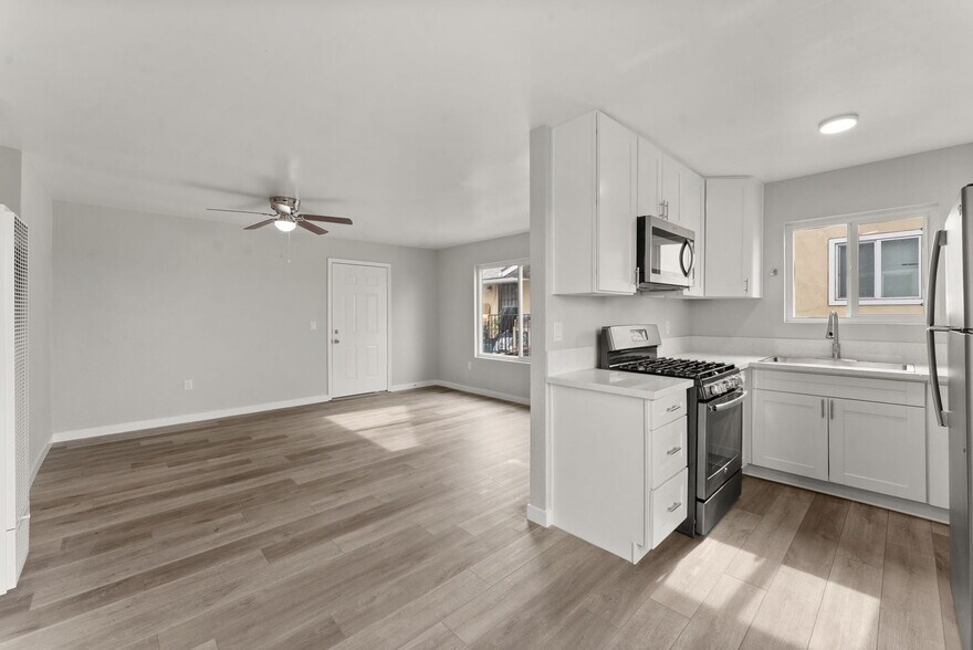 More Photos Of 320 Willie James Jones Ave, San Diego Apartments For Sale