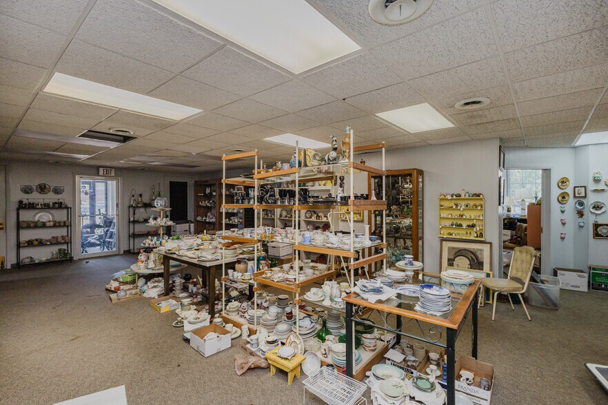 More Photos Of 920 Millington St, Winfield Storefront Retail Office For Sale