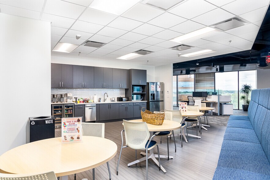 More Photos Of 1850 Parkway Pl, Marietta Office For Lease