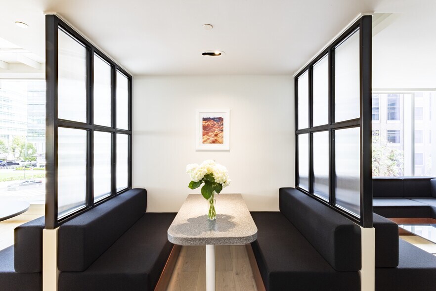 More Photos Of 700 K St NW, Washington Office For Lease