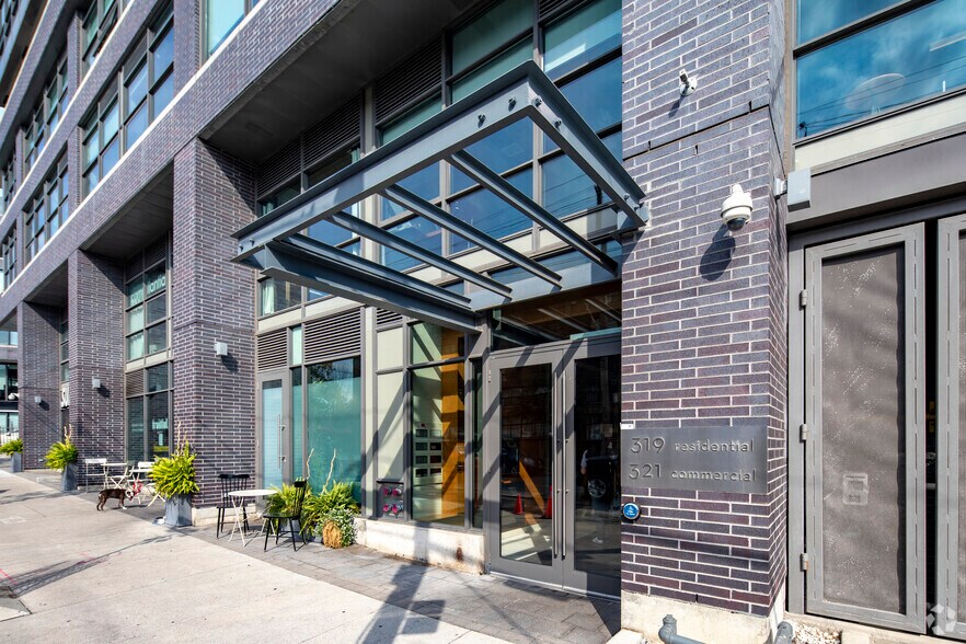 More Photos Of 321 Carlaw Ave, Toronto Apartments For Sale