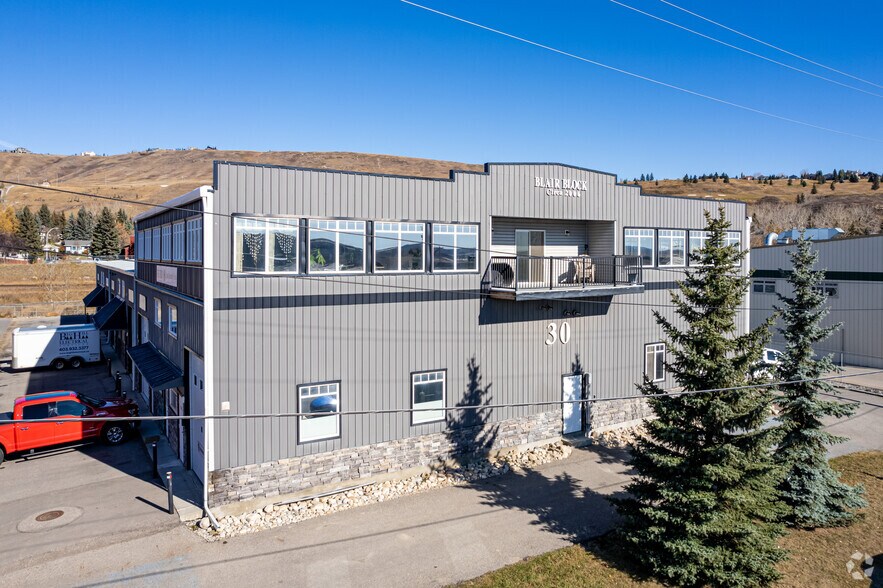 Primary Photo Of 30 Griffin Ind Pt, Cochrane Service For Lease