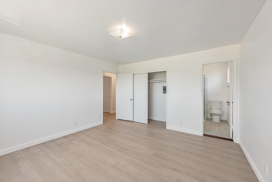 More Photos Of 3404 School St, Oakland Apartments For Sale
