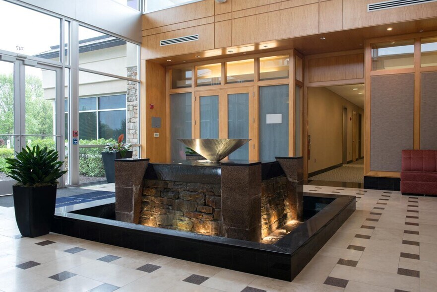 More Photos Of 747 Constitution Dr, Exton Office For Lease